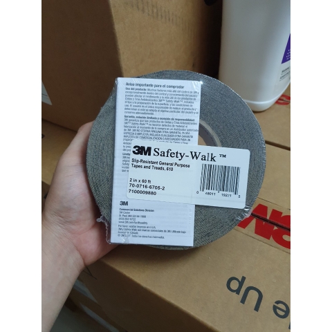 cho-ng-tru-o-t-3m-safety-walk-613-2in-x60ft-1-jpeg-2 Chống trượt 3M Safety-Walk 613 2in x60ft